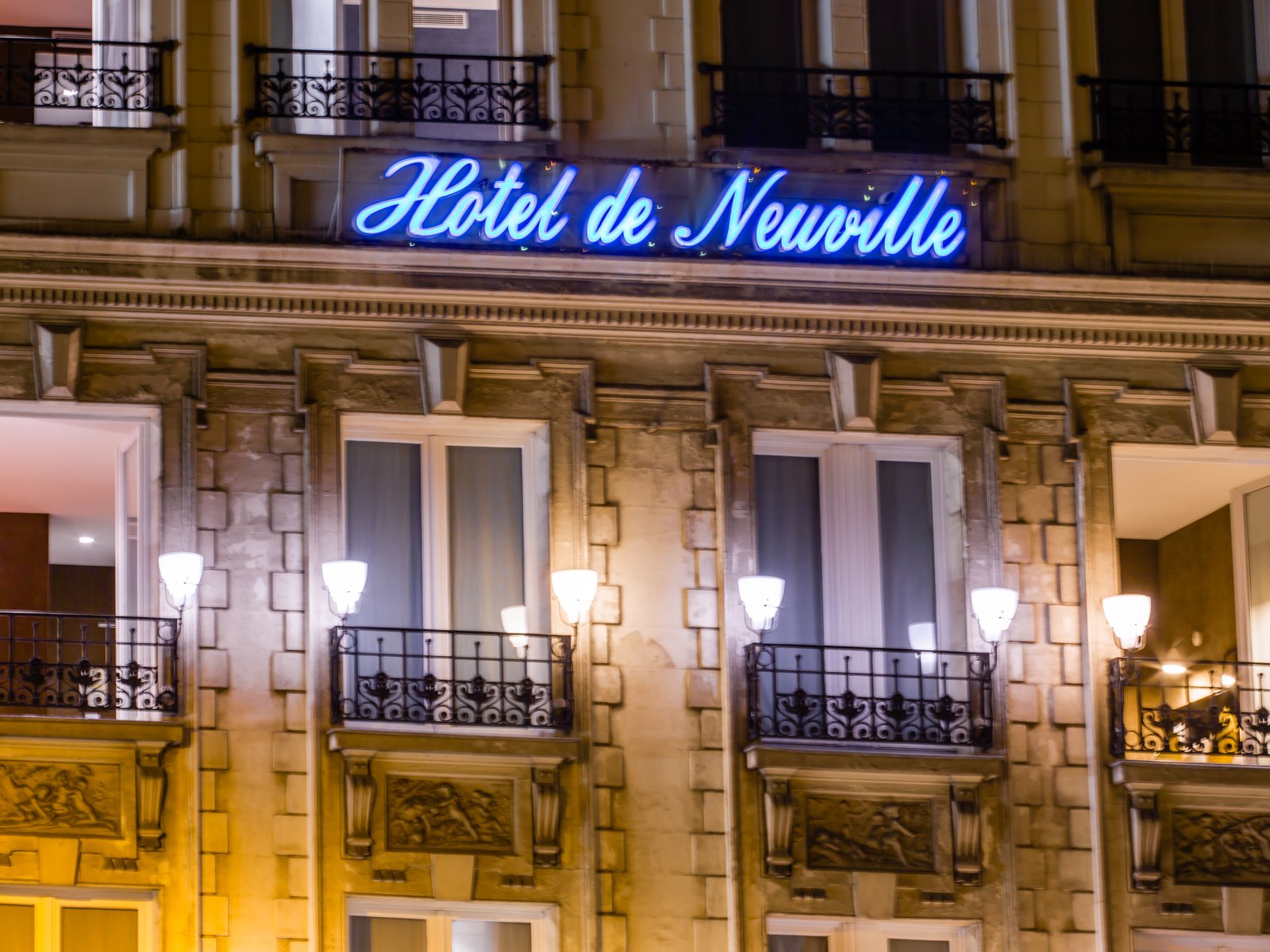 Hôtel de Neuville | Hôtel vue Sacré-Cœur